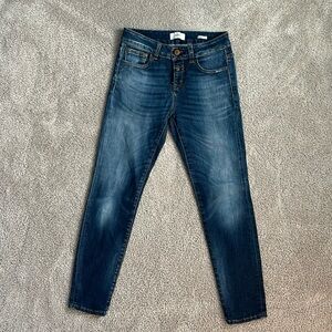 EUC CLOSED Denim Baker Cropped Skinny Jeans 25